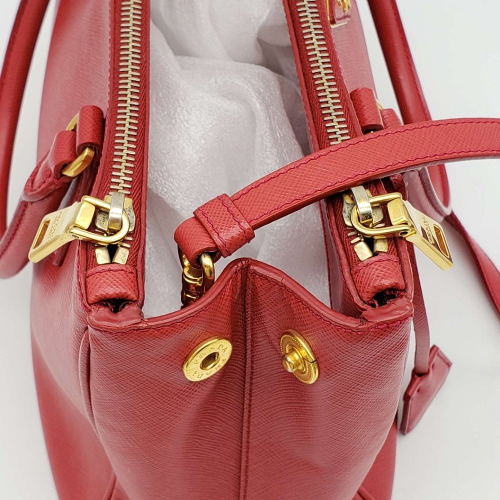 100% Authentic Prada Saffiano Small Red Shoulder Bag - Picture 6 of 16